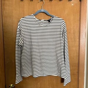Long sleeve button back top